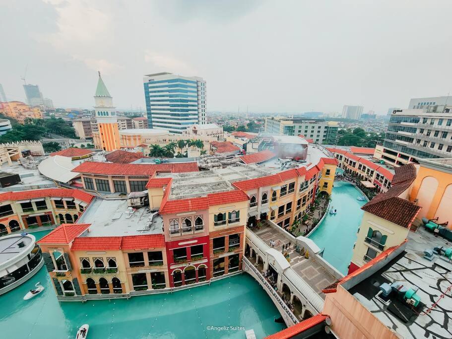 New Modern Venice Best View And Balcony, Fast Wifi At Mckinley Hill 1Br Interconnected To Venice Grand Canal Mall Manila Zewnętrze zdjęcie