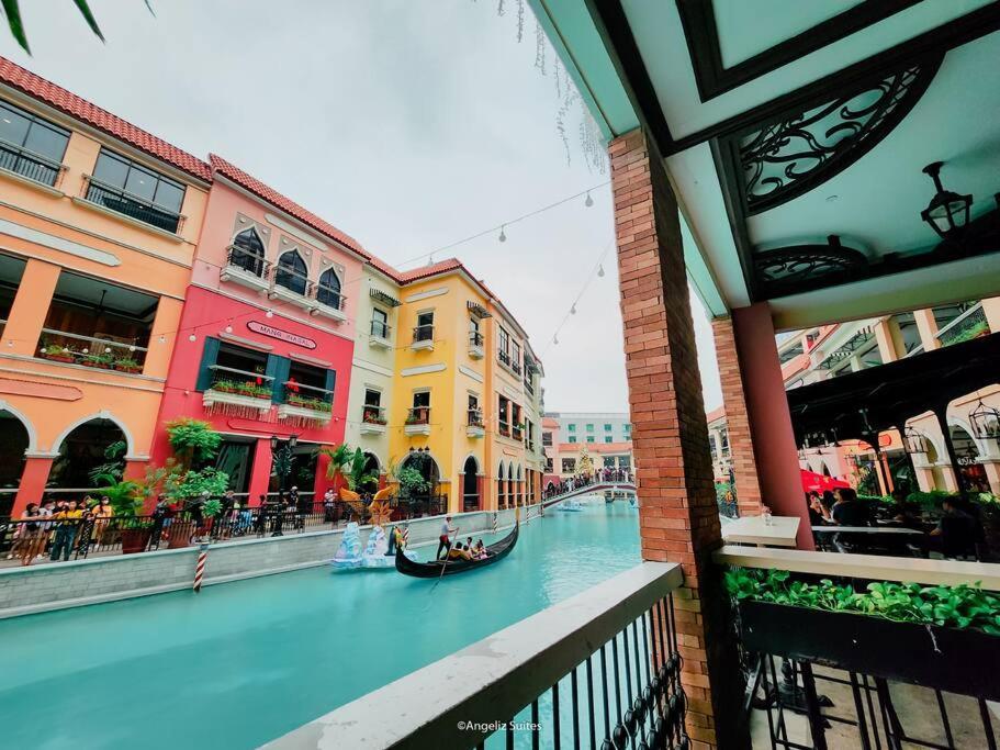 New Modern Venice Best View And Balcony, Fast Wifi At Mckinley Hill 1Br Interconnected To Venice Grand Canal Mall Manila Zewnętrze zdjęcie